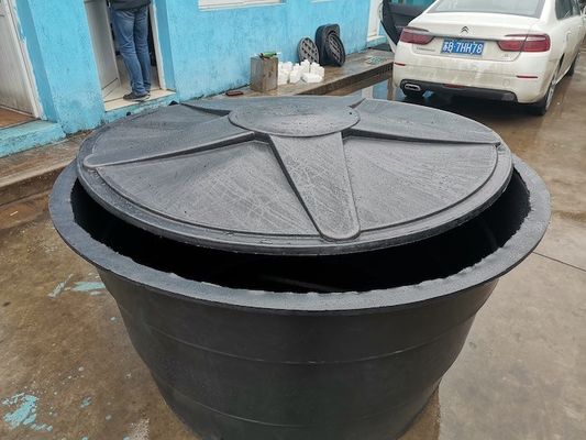 উল্লম্ব জল ট্যাংক ঘূর্ণন ছাঁচ হালকা ইস্পাত উপাদান প্লাস্টিক সেপটিক জ্বালানী ট্যাংক ঘূর্ণন ছাঁচ